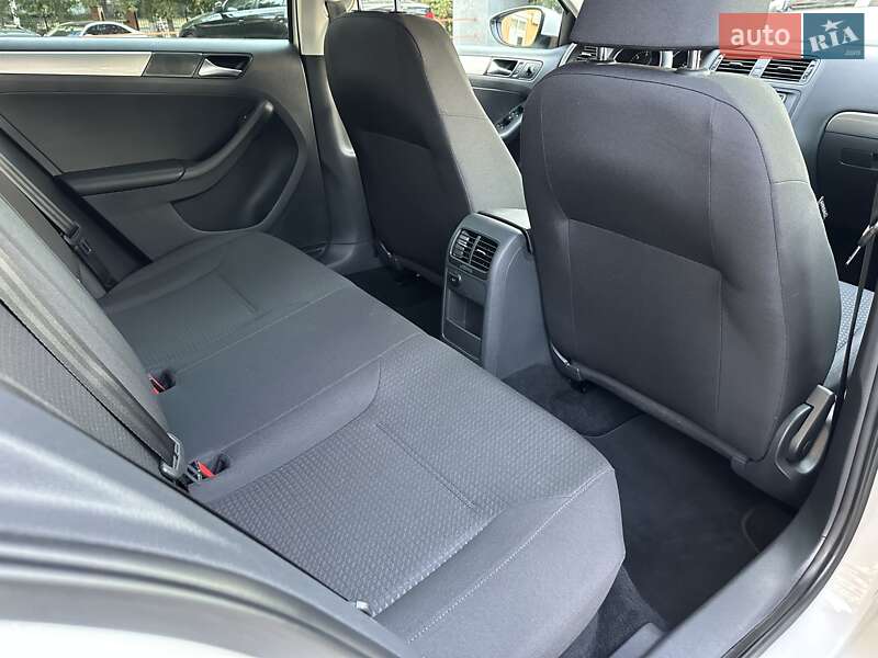 Седан Volkswagen Jetta 2016 в Одессе