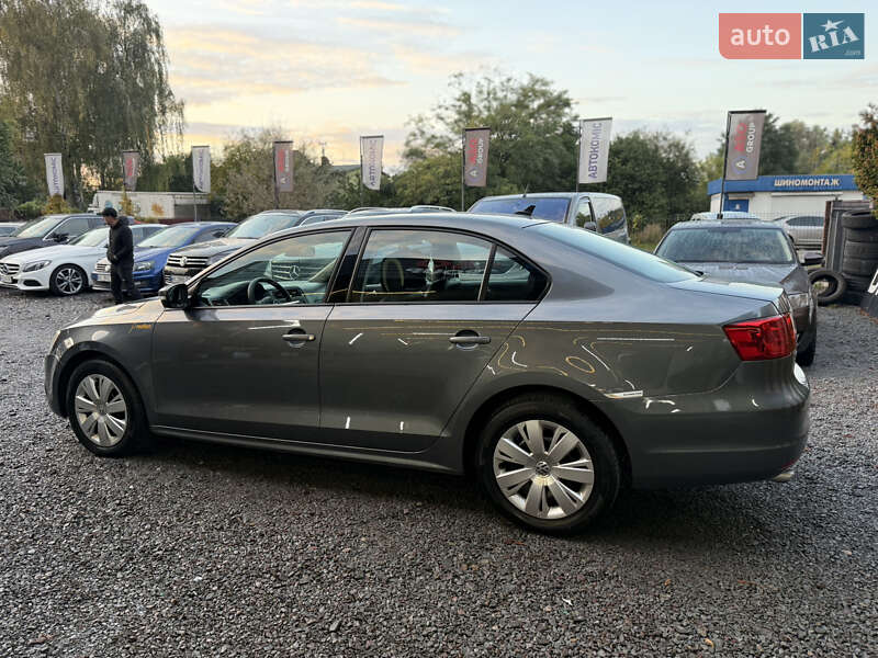 Седан Volkswagen Jetta 2014 в Львове фото 6 Седан Volkswagen Jetta 2014 в Львове