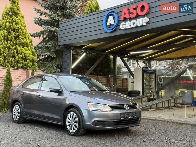 Седан Volkswagen Jetta 2014 в Львове фото 12 Седан Volkswagen Jetta 2014 в Львове