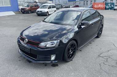 Седан Volkswagen Jetta 2015 в 