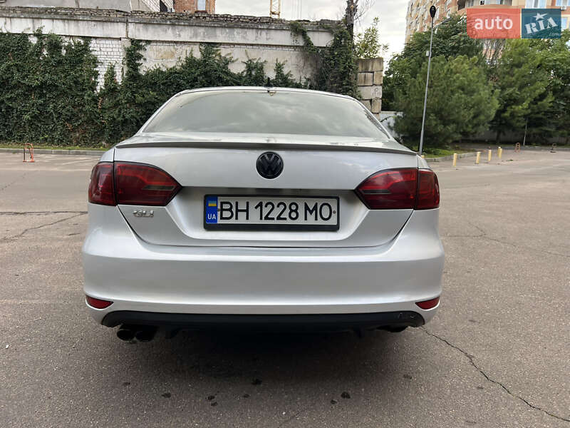 Седан Volkswagen Jetta 2012 в Одесі
