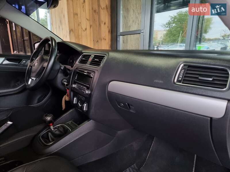 Седан Volkswagen Jetta 2012 в Вінниці фото 53 Седан Volkswagen Jetta 2012 в Вінниці