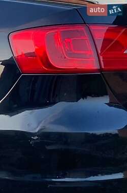 Седан Volkswagen Jetta 2014 в 