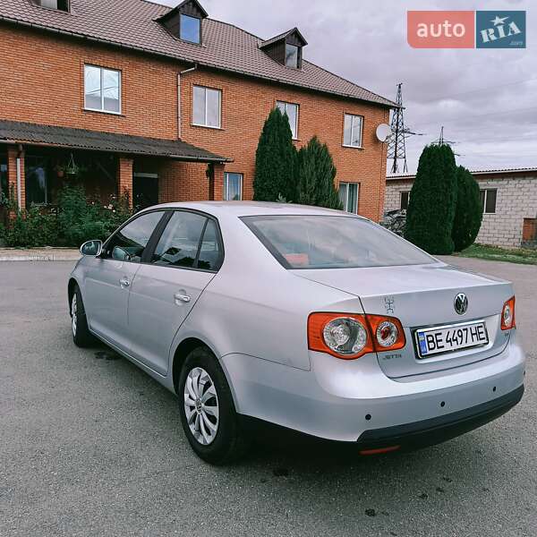 Седан Volkswagen Jetta 2006 в Знам'янці