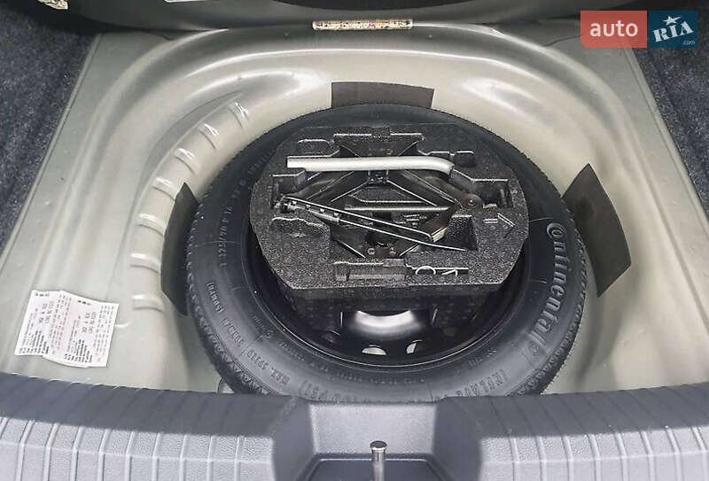 Седан Volkswagen Jetta 2018 в Львове