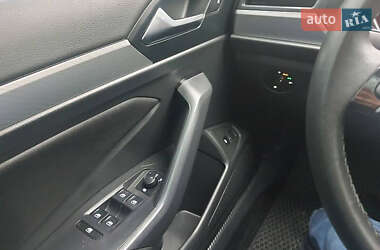 Седан Volkswagen Jetta 2018 в 