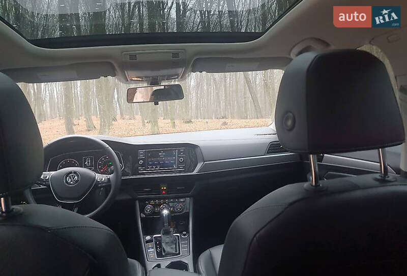 Седан Volkswagen Jetta 2018 в Львове