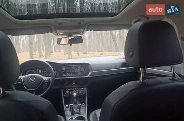 Седан Volkswagen Jetta 2018 в 