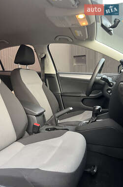 Седан Volkswagen Jetta 2017 в 