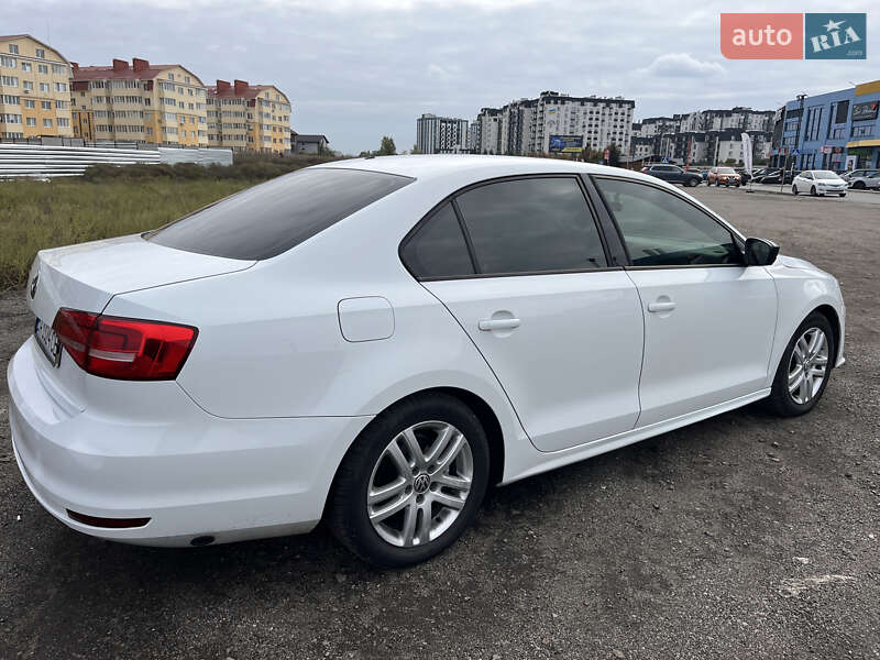 Седан Volkswagen Jetta 2014 в Києві фото 5 Седан Volkswagen Jetta 2014 в Києві