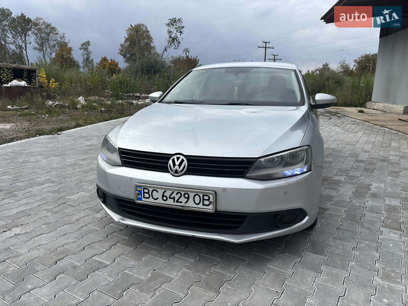 Седан Volkswagen Jetta 2011 в Кам'янці-Бузькій