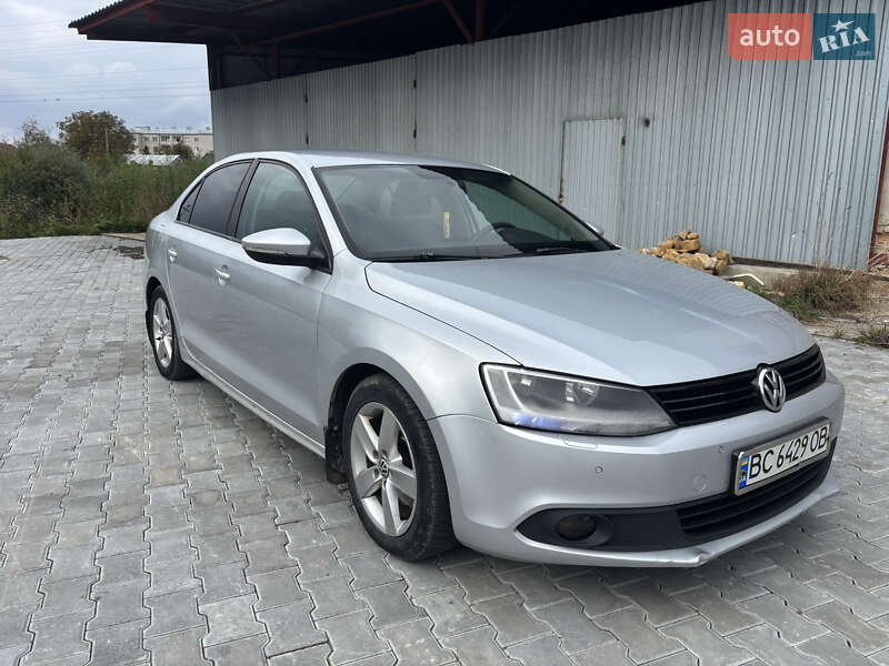 Седан Volkswagen Jetta 2011 в Кам'янці-Бузькій