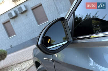 Седан Volkswagen Jetta 2019 в 