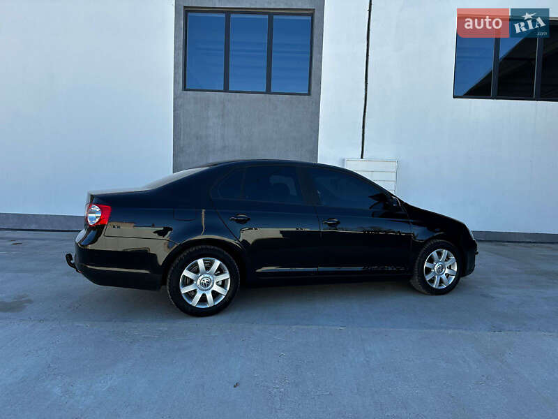 Седан Volkswagen Jetta 2006 в Надворной фото 8 Седан Volkswagen Jetta 2006 в Надворной