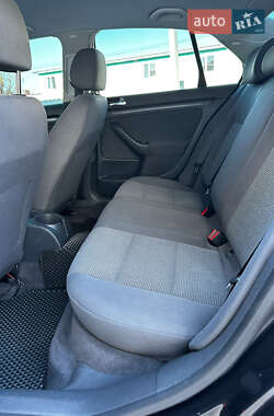 Седан Volkswagen Jetta 2006 в 