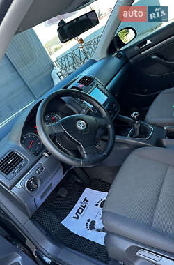 Седан Volkswagen Jetta 2006 в 