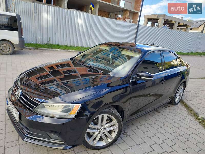 Седан Volkswagen Jetta 2015 в 