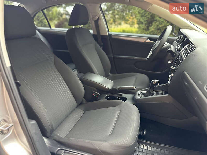 Седан Volkswagen Jetta 2015 в Белой Церкви фото 39 Седан Volkswagen Jetta 2015 в Белой Церкви