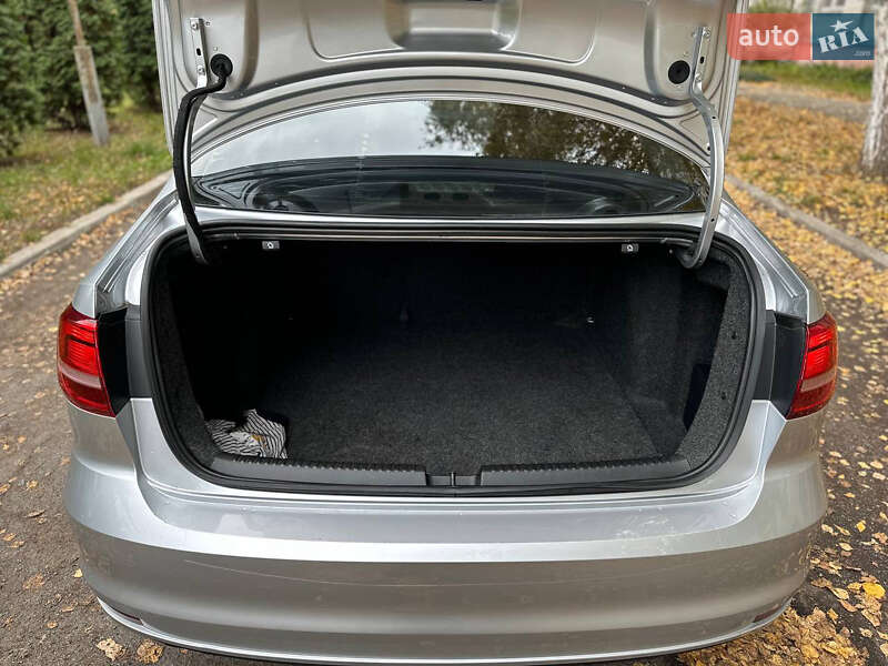 Седан Volkswagen Jetta 2015 в Белой Церкви фото 47 Седан Volkswagen Jetta 2015 в Белой Церкви