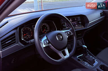 Седан Volkswagen Jetta 2020 в 