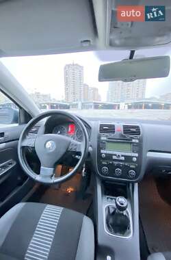 Седан Volkswagen Jetta 2008 в 