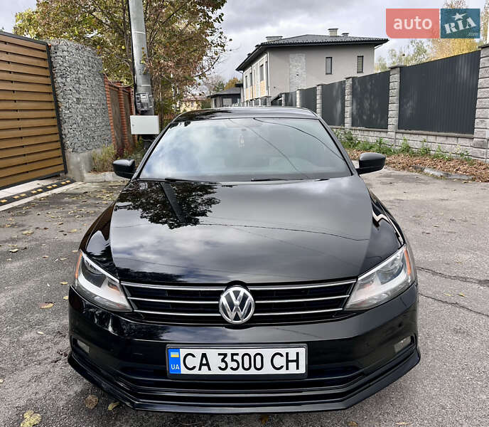 Седан Volkswagen Jetta 2015 в Києві фото 5 Седан Volkswagen Jetta 2015 в Києві