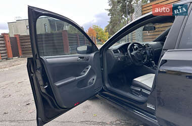Седан Volkswagen Jetta 2015 в 