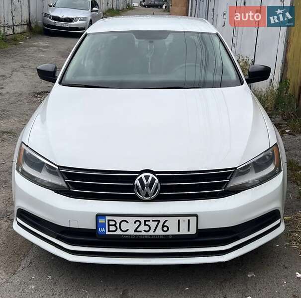 Седан Volkswagen Jetta 2016 в 