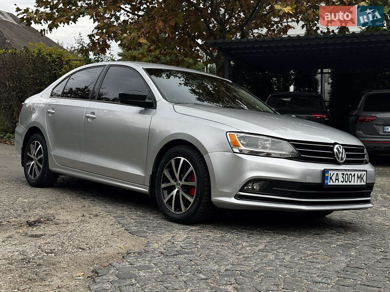 Седан Volkswagen Jetta 2016 в Києві
