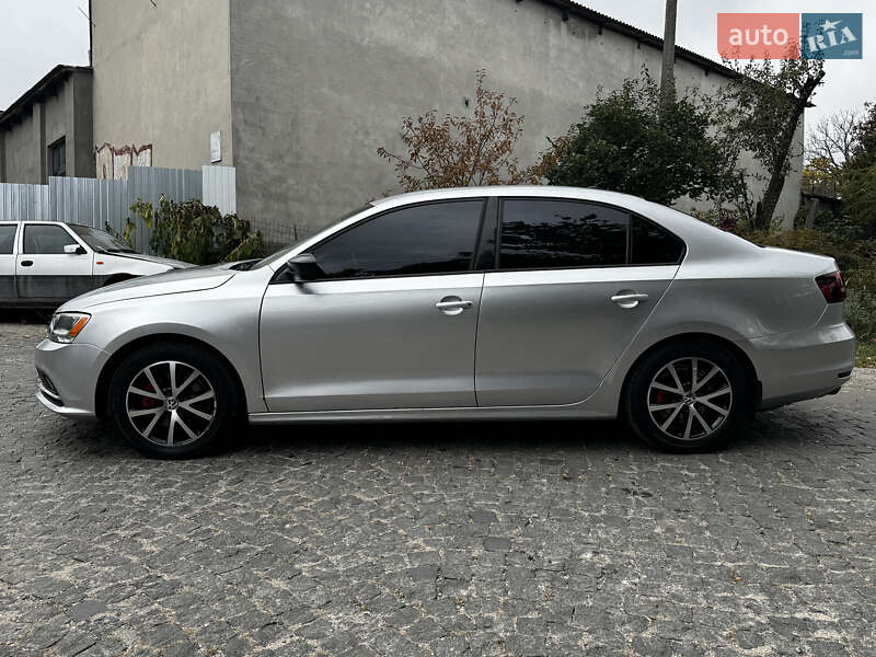 Седан Volkswagen Jetta 2016 в Києві