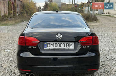 Седан Volkswagen Jetta 2012 в 