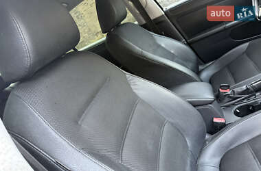 Седан Volkswagen Jetta 2012 в 