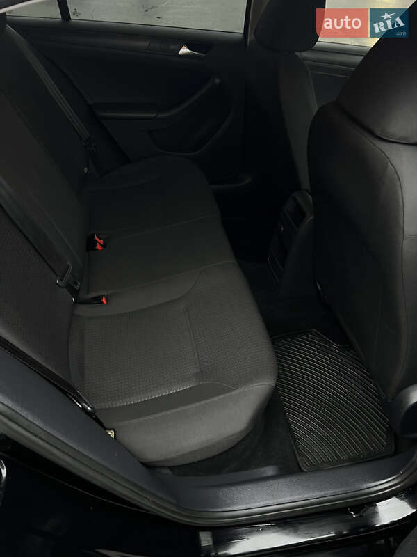 Седан Volkswagen Jetta 2016 в Кам'янець-Подільському