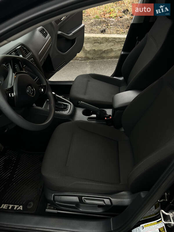 Седан Volkswagen Jetta 2016 в Кам'янець-Подільському