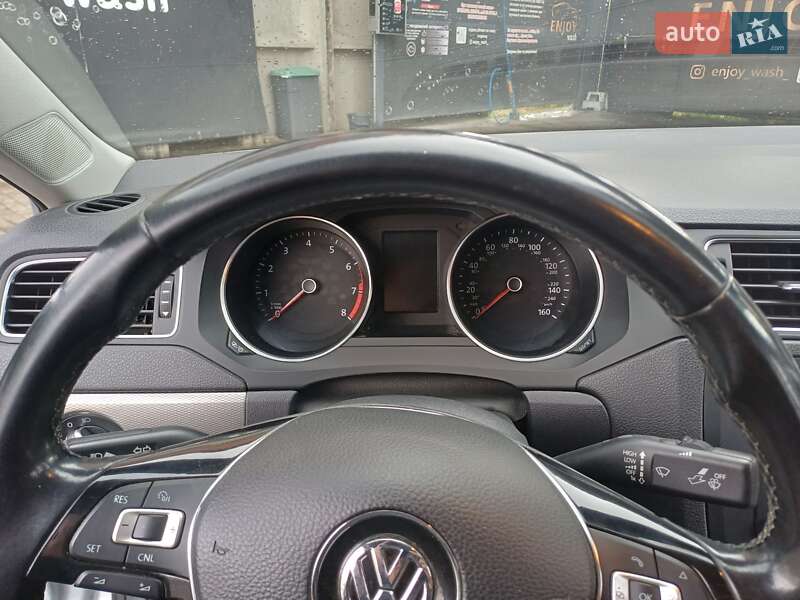 Седан Volkswagen Jetta 2015 в Днепре фото 4 Седан Volkswagen Jetta 2015 в Днепре