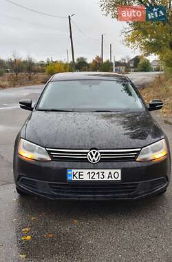 Седан Volkswagen Jetta 2013 в Днепре
