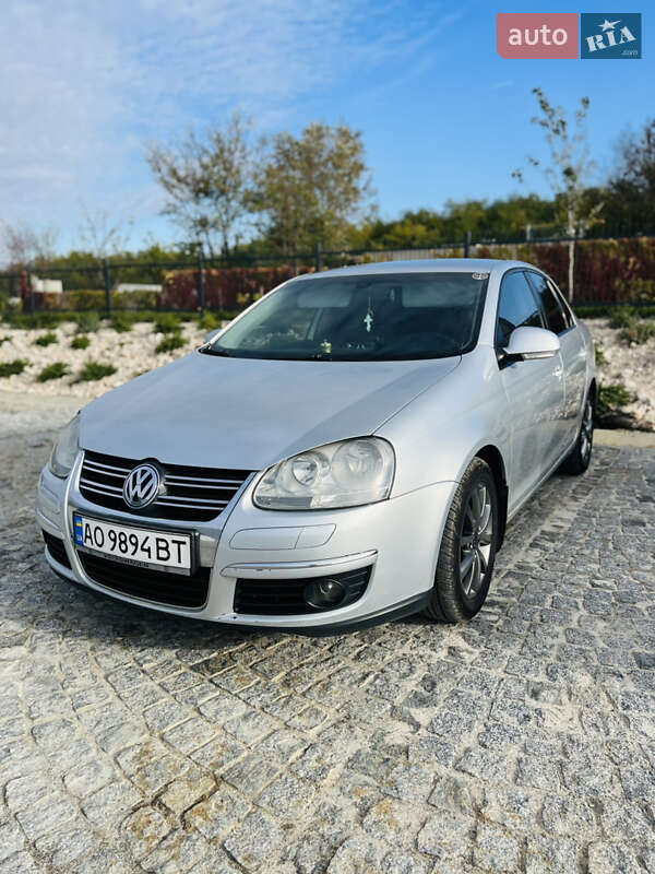 Седан Volkswagen Jetta 2010 в Мукачево фото Седан Volkswagen Jetta 2010 в Мукачево