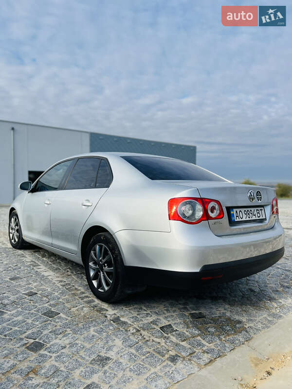 Седан Volkswagen Jetta 2010 в Мукачево фото 7 Седан Volkswagen Jetta 2010 в Мукачево