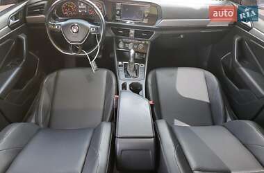 Седан Volkswagen Jetta 2019 в  фото 8 Седан Volkswagen Jetta 2019 в