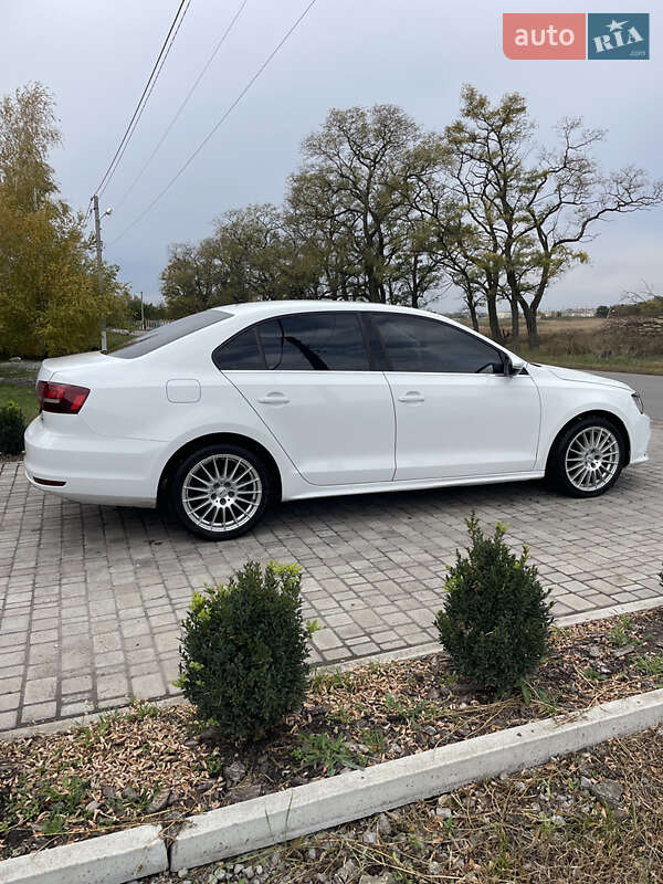 Седан Volkswagen Jetta 2016 в Магдалинівці фото 9 Седан Volkswagen Jetta 2016 в Магдалинівці