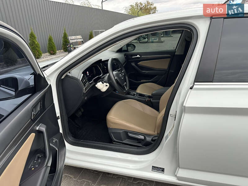 Седан Volkswagen Jetta 2020 в Фастове