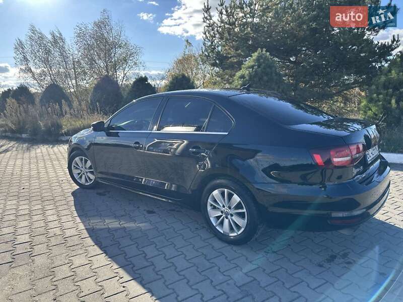 Седан Volkswagen Jetta 2016 в Жовкве