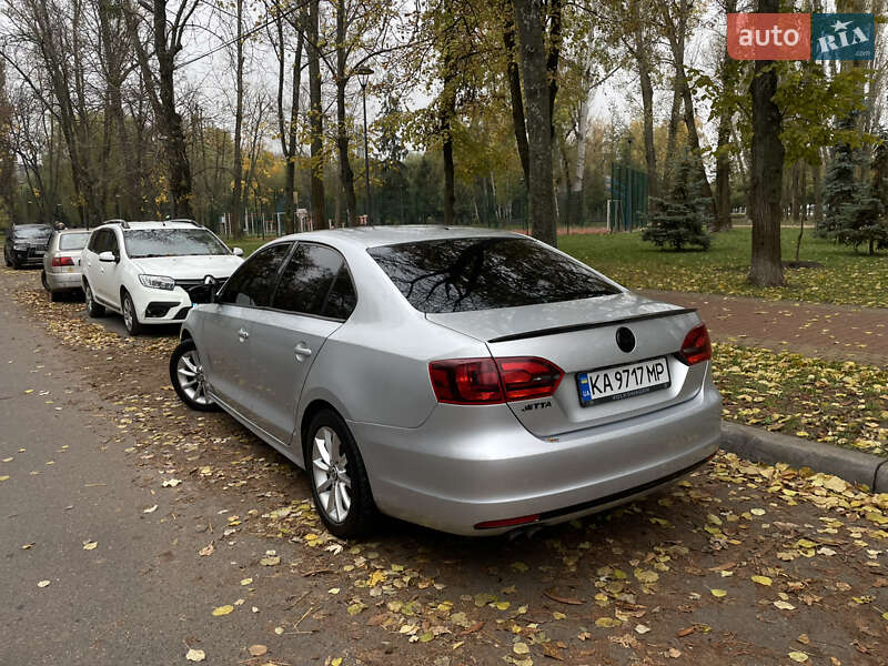 Седан Volkswagen Jetta 2010 в Киеве фото 10 Седан Volkswagen Jetta 2010 в Киеве