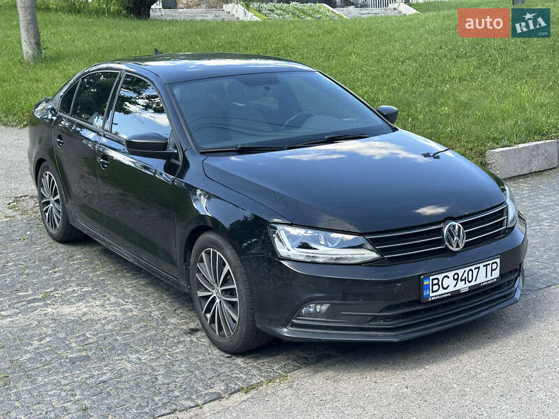 Седан Volkswagen Jetta 2015 в Ужгороді фото 4 Седан Volkswagen Jetta 2015 в Ужгороді