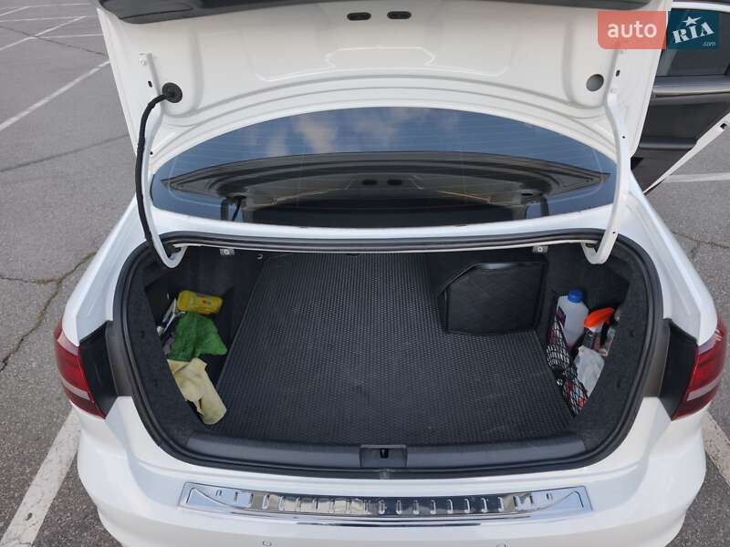 Седан Volkswagen Jetta 2016 в Кривому Розі фото 8 Седан Volkswagen Jetta 2016 в Кривому Розі