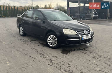 Седан Volkswagen Jetta 2006 в Надвірній