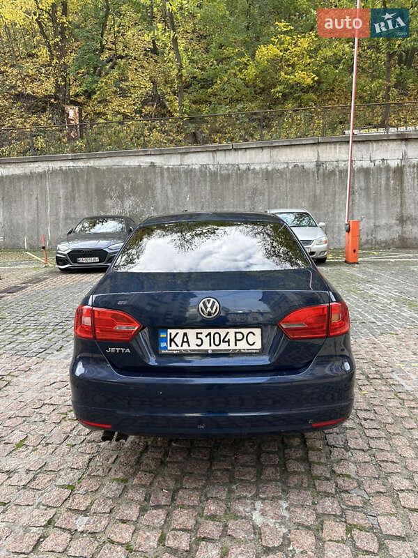 Седан Volkswagen Jetta 2014 в Киеве фото 6 Седан Volkswagen Jetta 2014 в Киеве