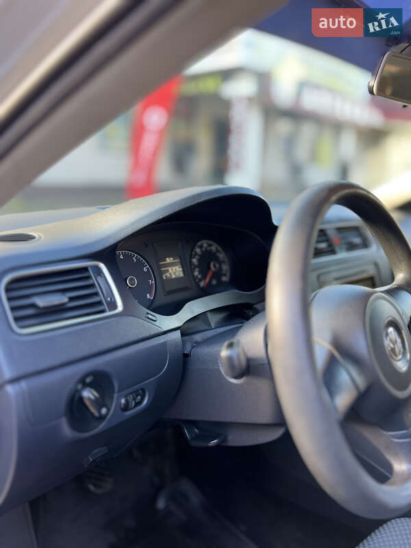 Седан Volkswagen Jetta 2013 в Полтаве фото 9 Седан Volkswagen Jetta 2013 в Полтаве