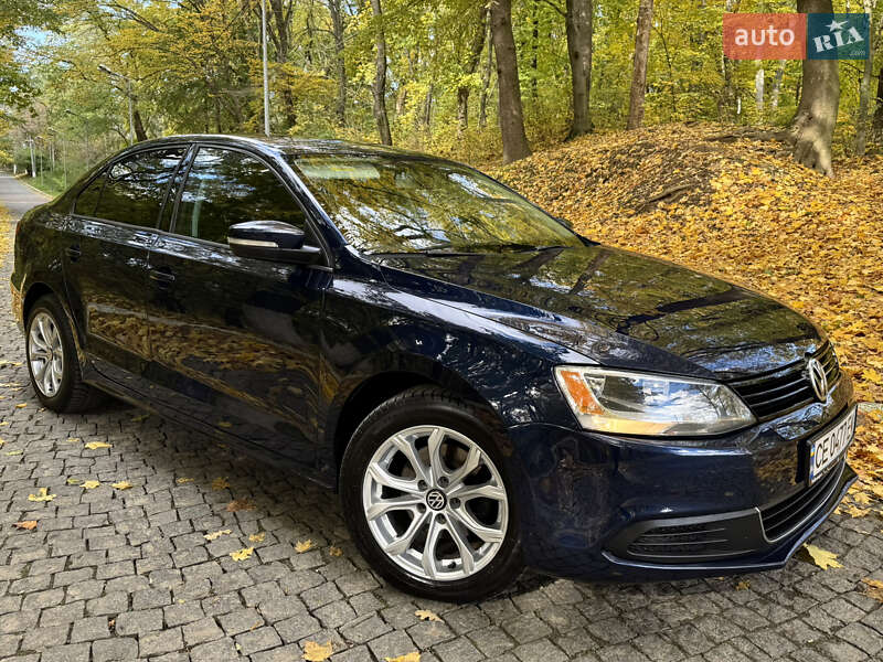 Седан Volkswagen Jetta 2014 в Черновцах фото Седан Volkswagen Jetta 2014 в Черновцах