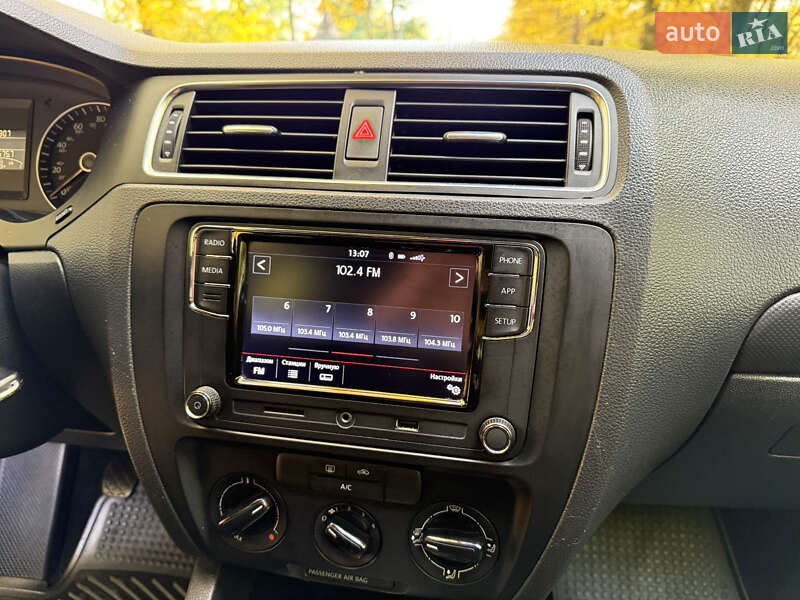 Седан Volkswagen Jetta 2014 в Черновцах фото 38 Седан Volkswagen Jetta 2014 в Черновцах